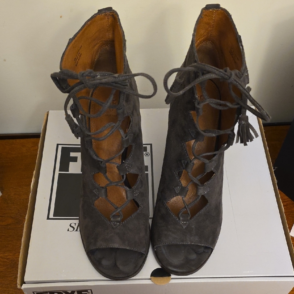 Frye Women's Charcoal Lace-Up Suede Boots